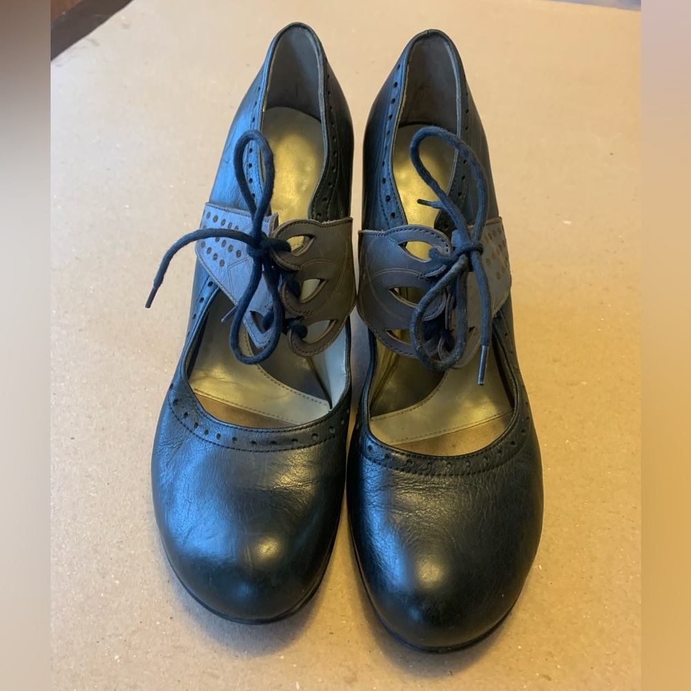 John Fluevog Bellevue Mollie Johnson Black & Grey Lace Up Mary Jane Heels Size 9 - Picture 7 of 15